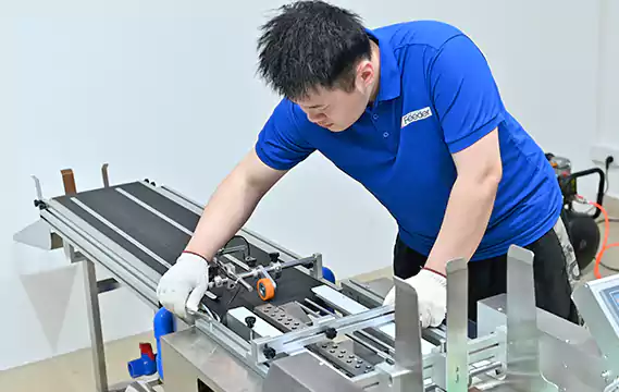 Cardboard Feeder Machine(1)