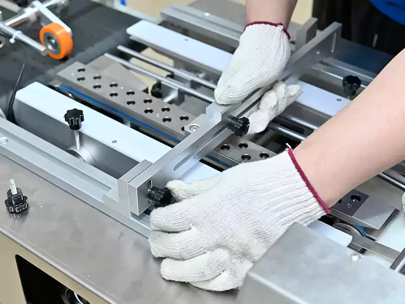 custom feeder machine